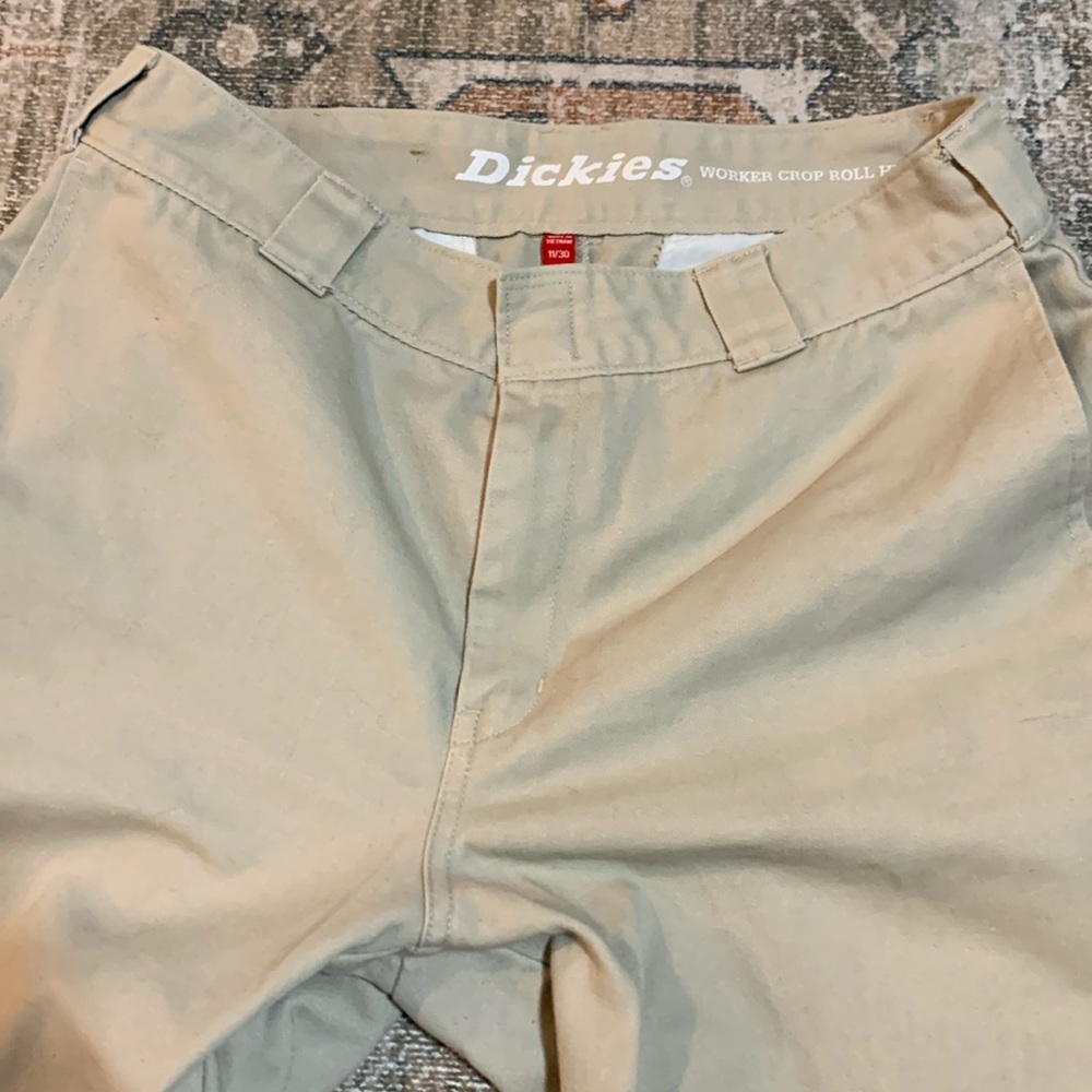 Women’s Dickies worker cropped roll hem chino pants, size 11 length 30